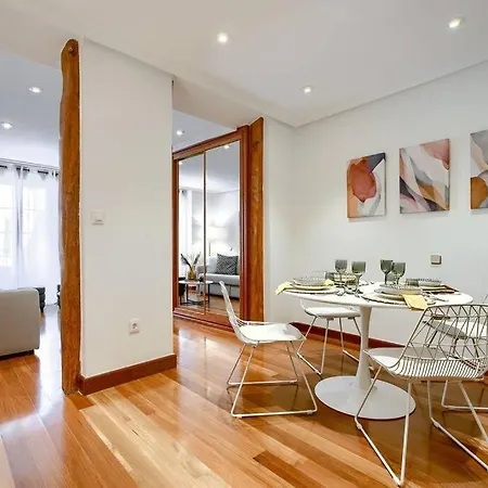 Authentic Apartment In Madrid-Comenda-1-De Exterior foto