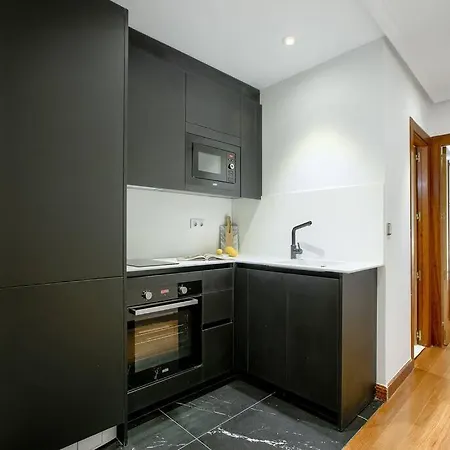 Authentic Apartment In Madrid-Comenda-1-De Exterior foto